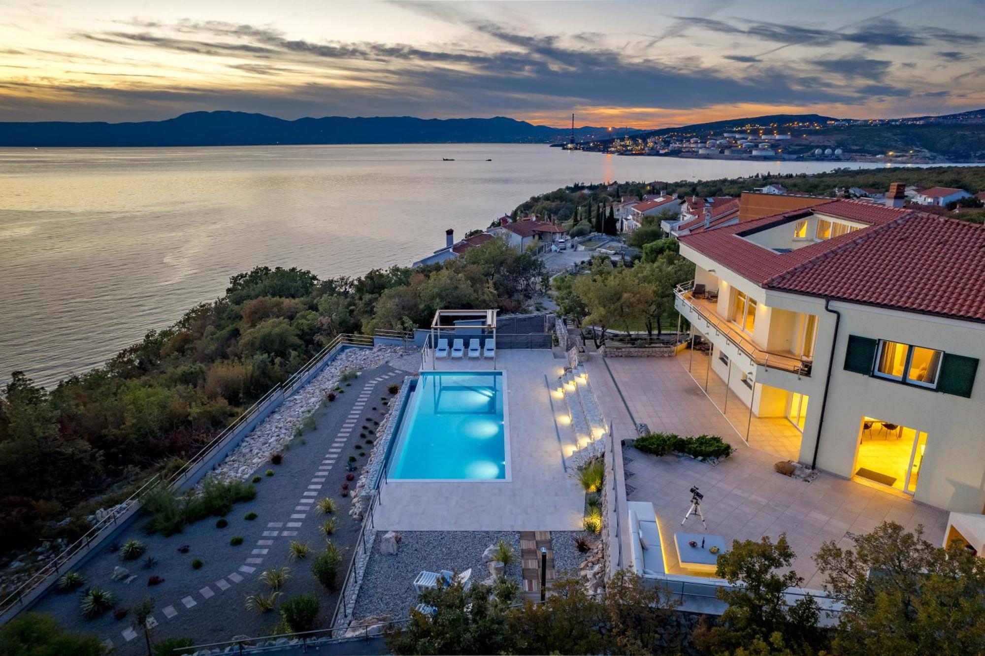 Luxury Villa Ostro With Pool & Krk Bridge View Kraljevica Esterno foto