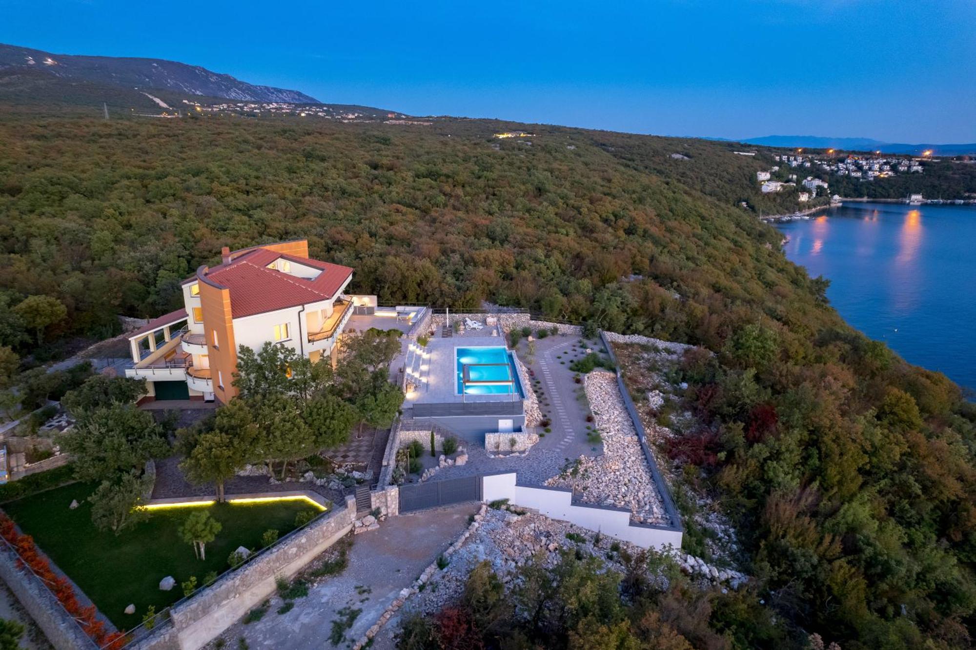 Luxury Villa Ostro With Pool & Krk Bridge View Kraljevica Esterno foto