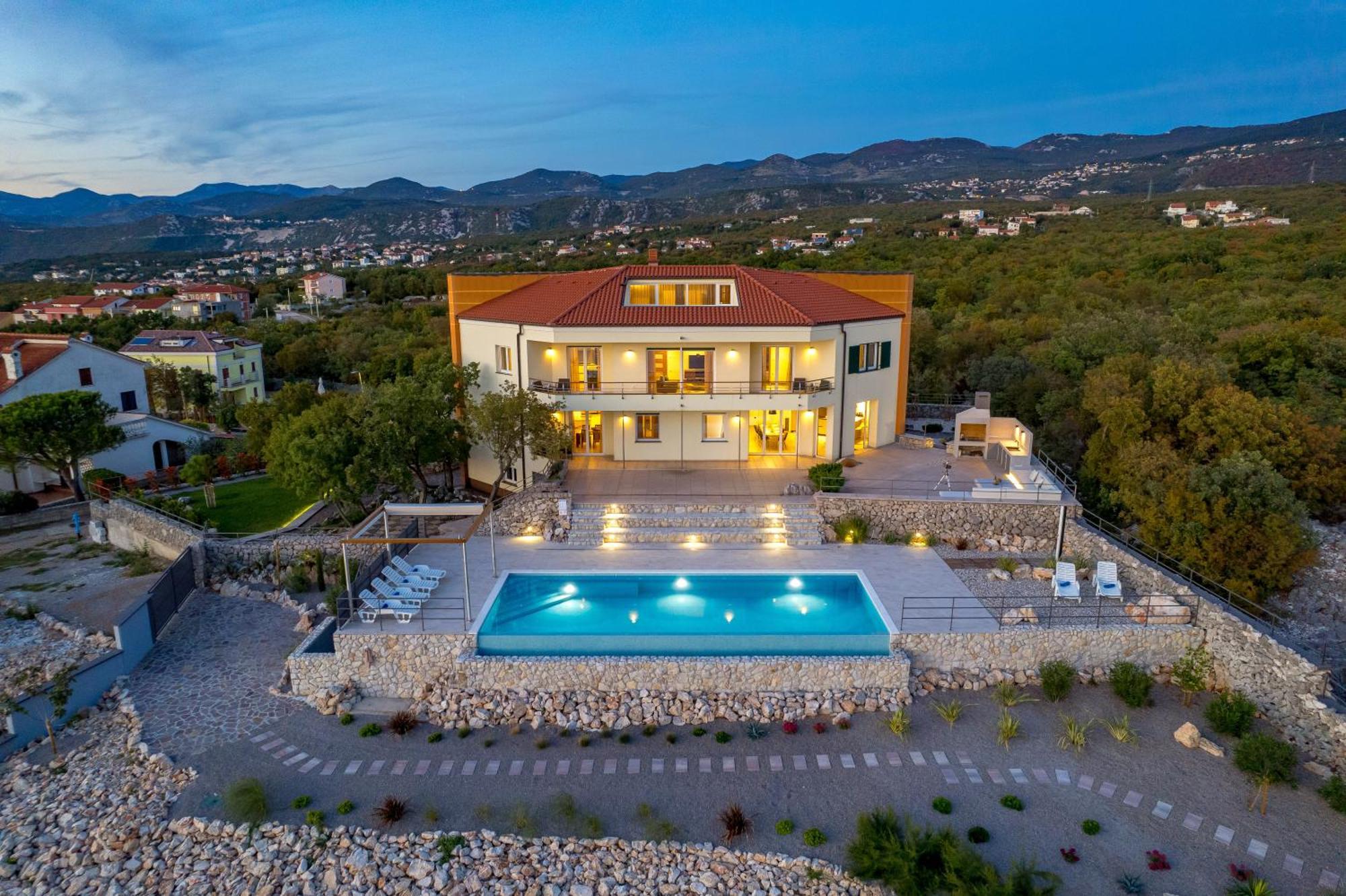 Luxury Villa Ostro With Pool & Krk Bridge View Kraljevica Esterno foto