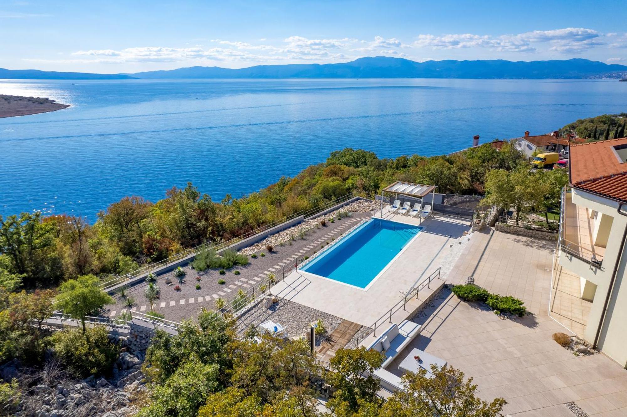 Luxury Villa Ostro With Pool & Krk Bridge View Kraljevica Esterno foto